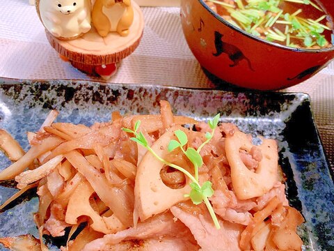 豚肉と蓮根と牛蒡のぽん酢黒七味炒め